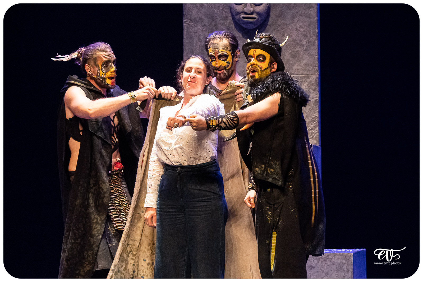 THE PRIMITALS (YLLANA & PRIMITAL BROTHERS)